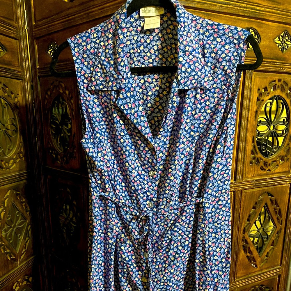 Oh! Mamma sleeveless floral top
